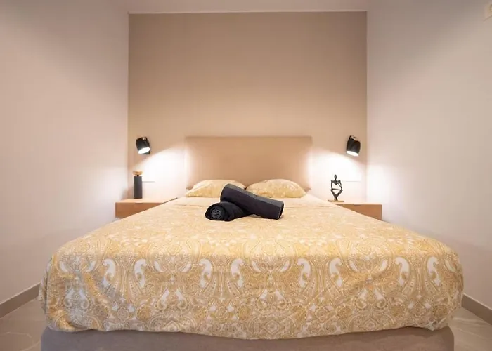 Yourspain S230a Heated Pool Торевьиа